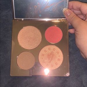 BECCA X Chrissy Teigen Glow Face Palette
